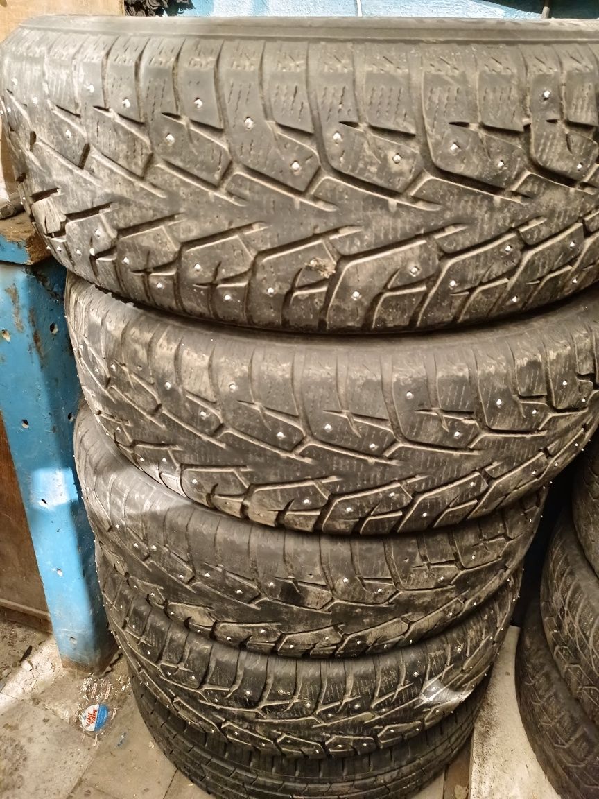 Продам зимние шины