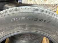 Продам комплект резины 235/65/17