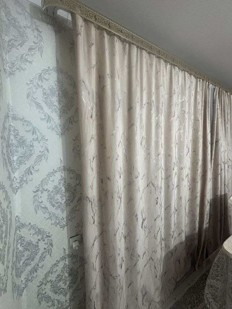 Продам шторы длина 2.31 м