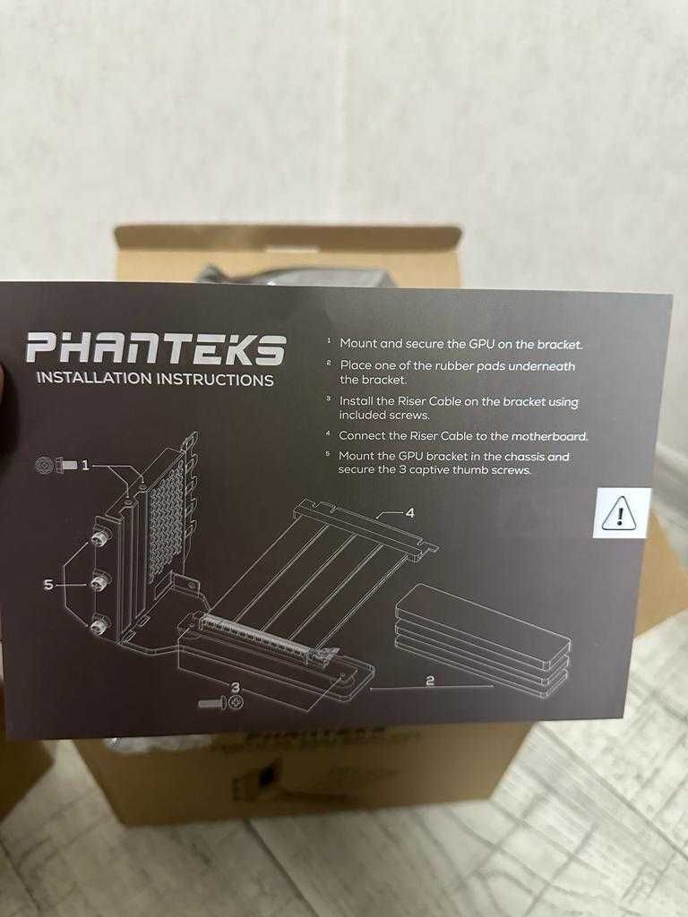 Райзер - вертикальный кронштейн Phanteks PCIe4.0 X16 белый