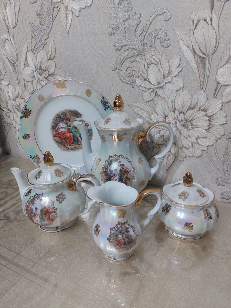 Чайный и кофейный сервиз
