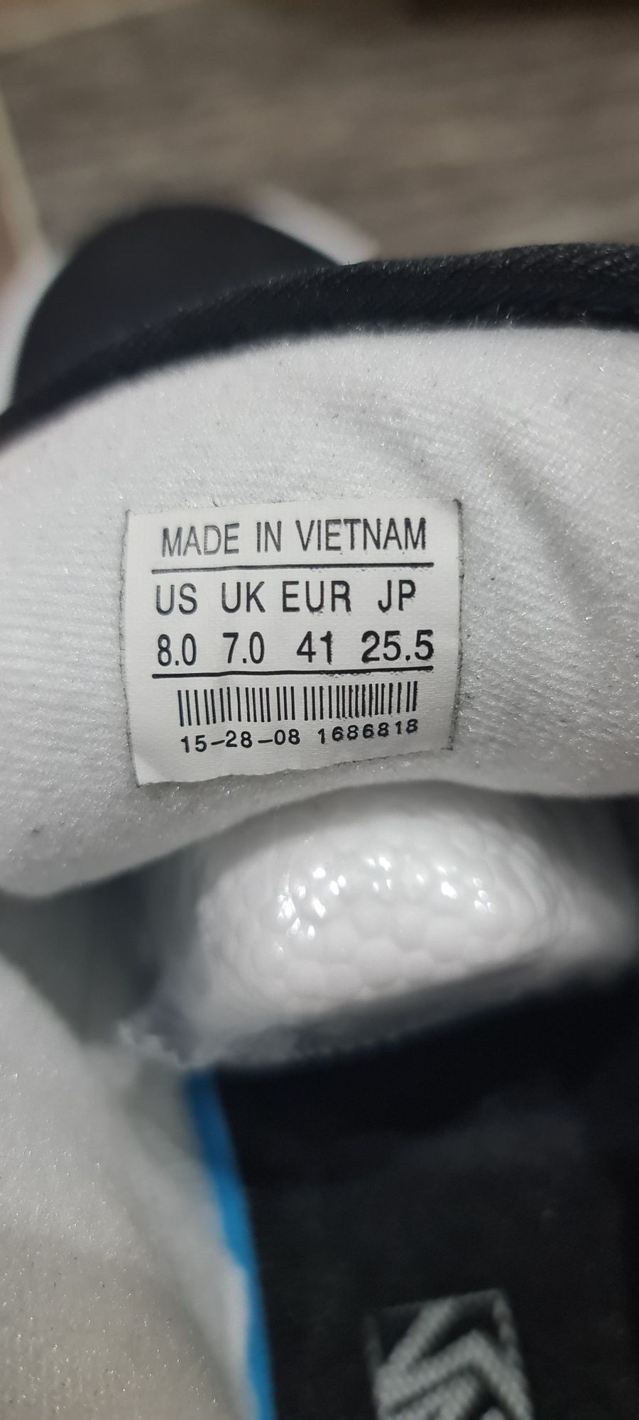 Продам кроссовки, кеды Vans,KnuSkool.40-39.(Без торга).