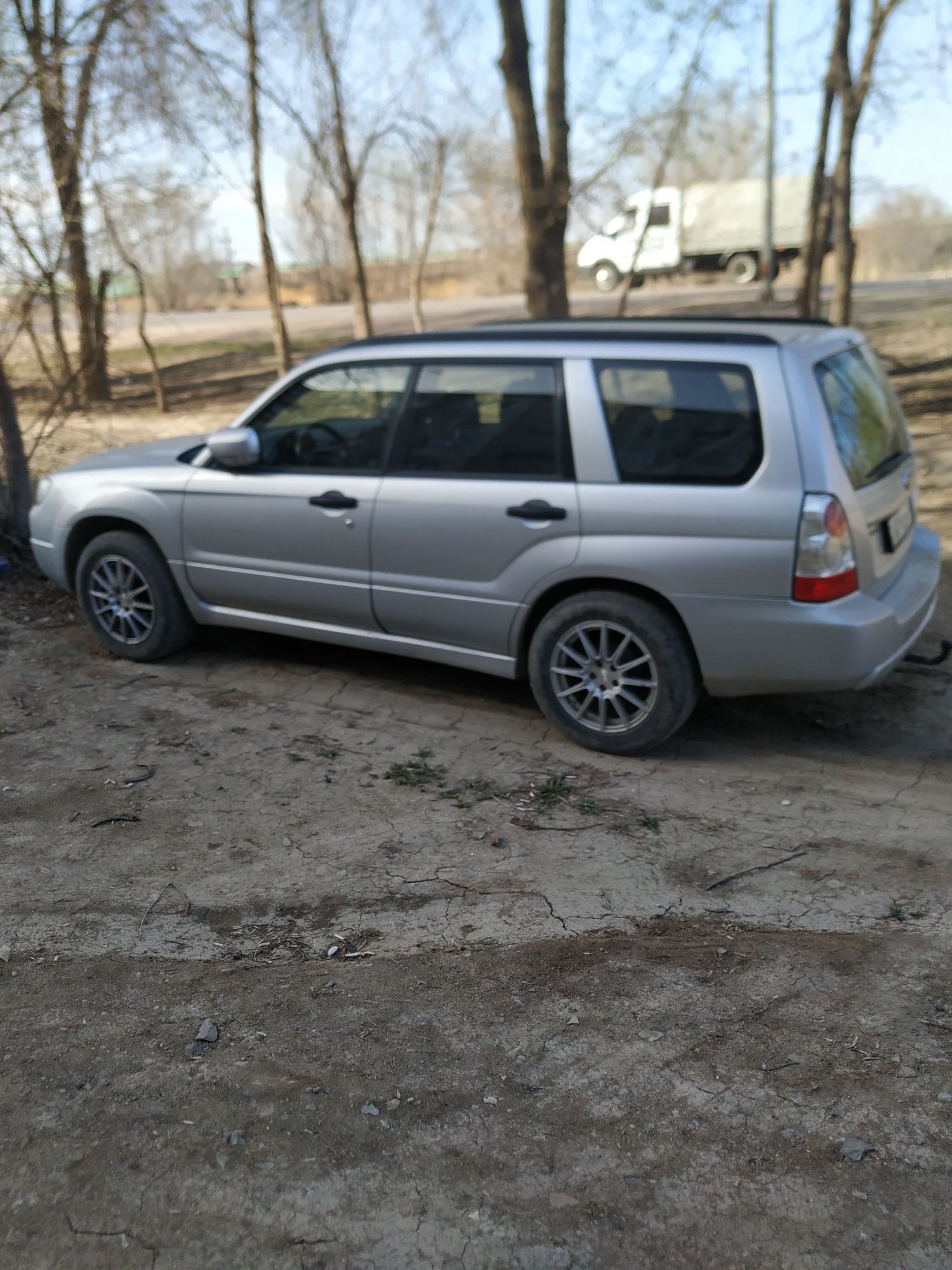 Продам Субару форестер 2005 г.В хорошем састоянии.Масло не расходует.