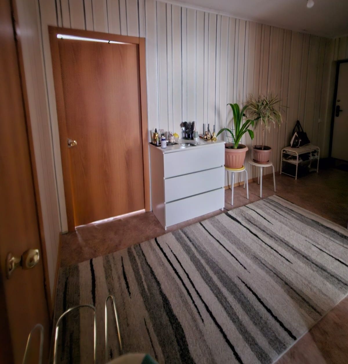 Продам 2 комнатную квартиру