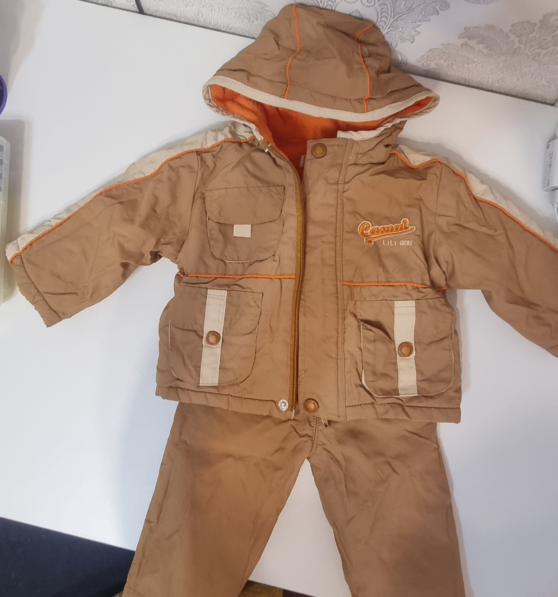 Продам куртку с брюками