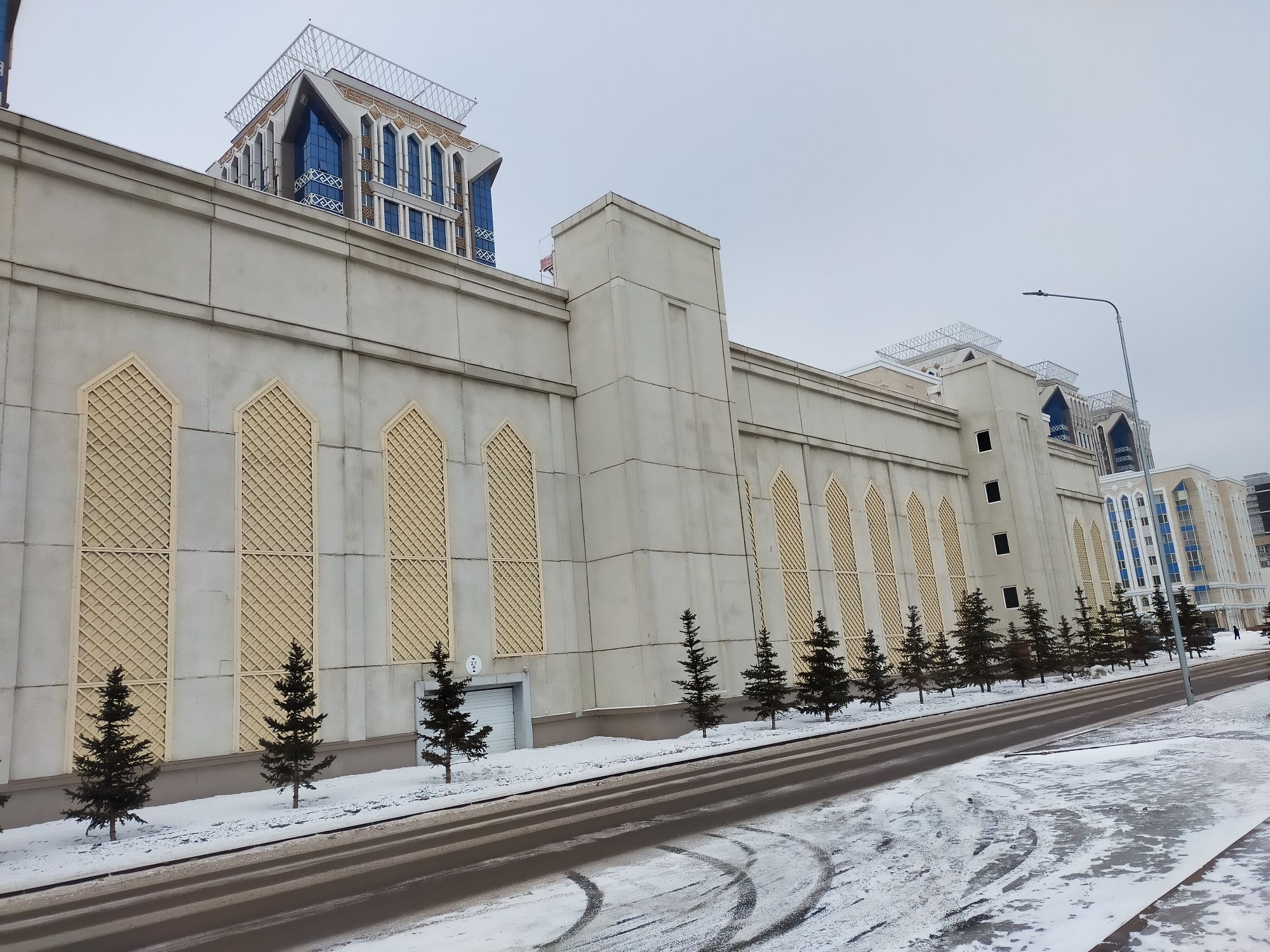 Продам паркинг Миллениум парк
