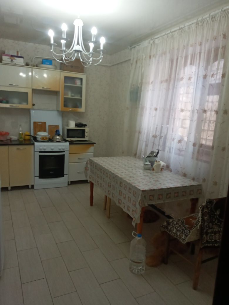 Продаю дом ,р-н старый аэропорт ,по ул Ромаева