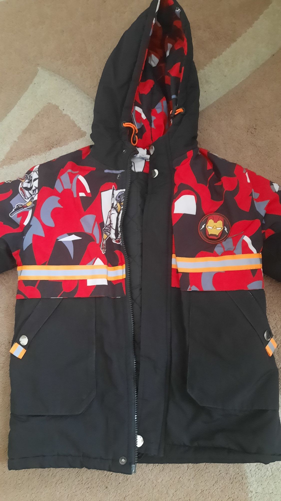 Продам Куртку детскую