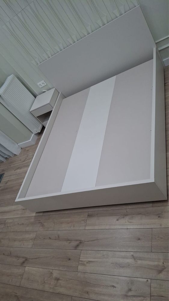 Продам новую кровать с матрасом размер 160/200