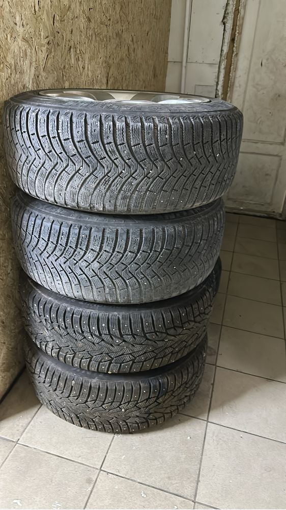 Продам диски с резиной 19 бмв