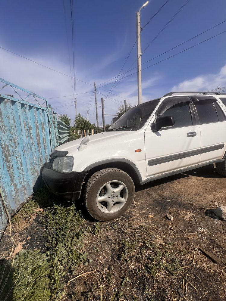 Продам машину хонда CR-V