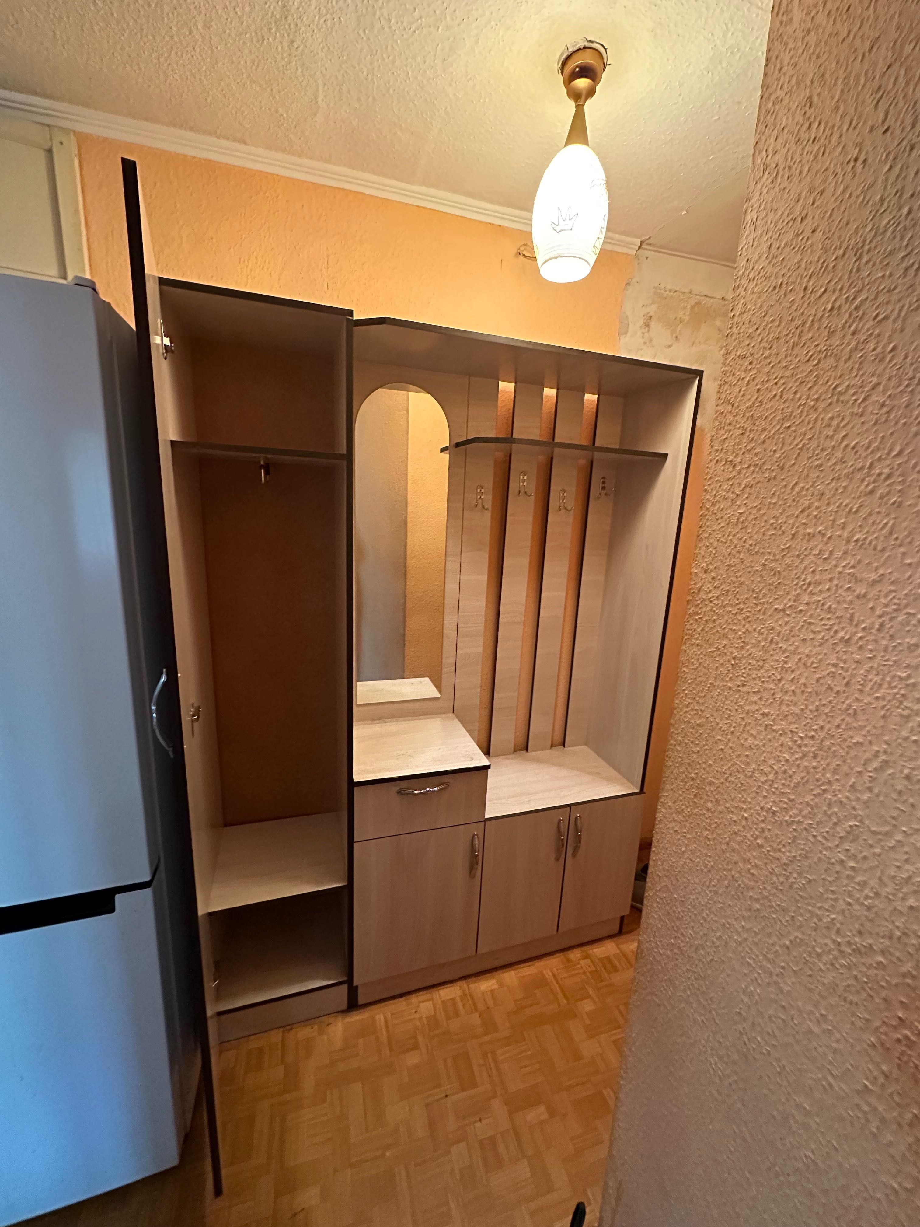 Продам прихожую функциональную