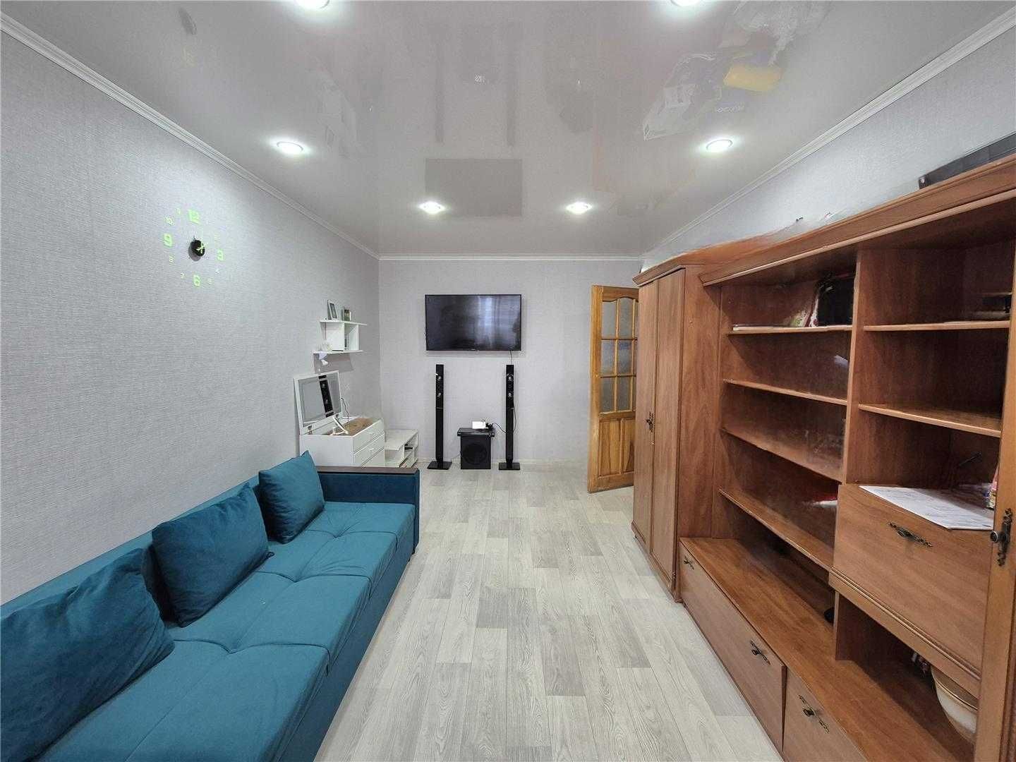 Продам 2комн ул планировки на горке Дружбы. 
На 3/9эт