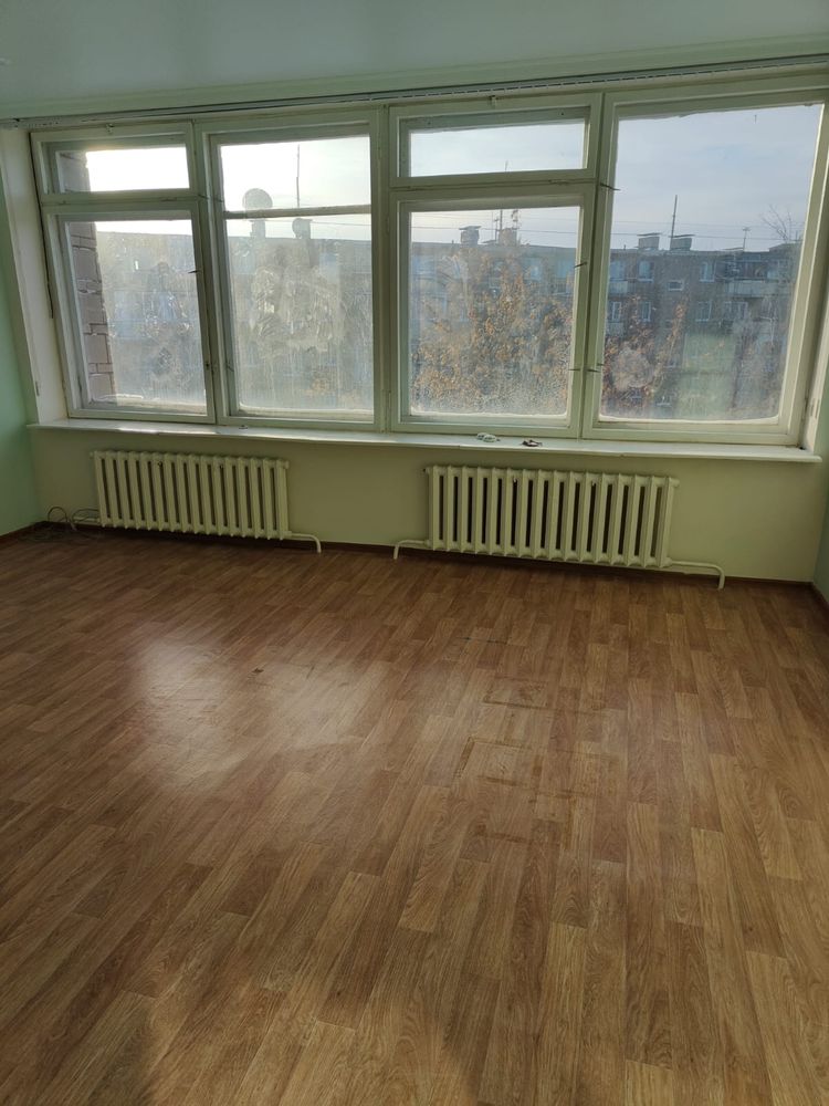 Сдаются офисные помещения и зеркальный зал