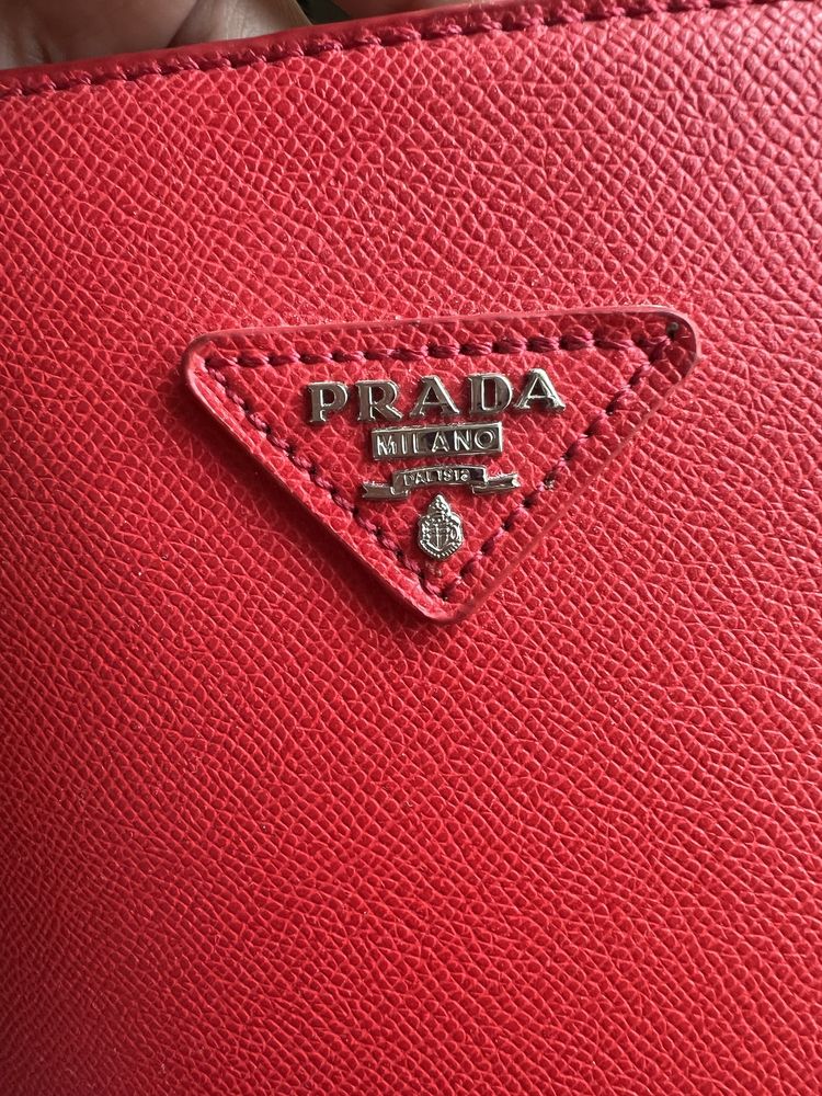 Продам дамскую сумку