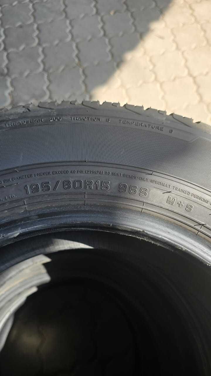 Комплект новых Японских шин 195/80 R15 Dunlop A/T