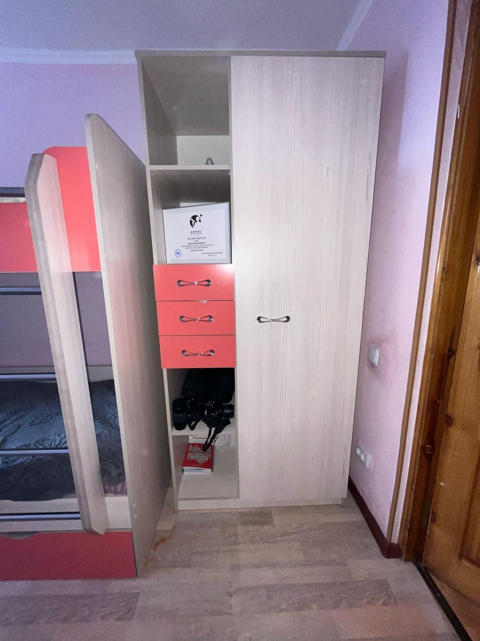 Продается 2х ярусная кровать