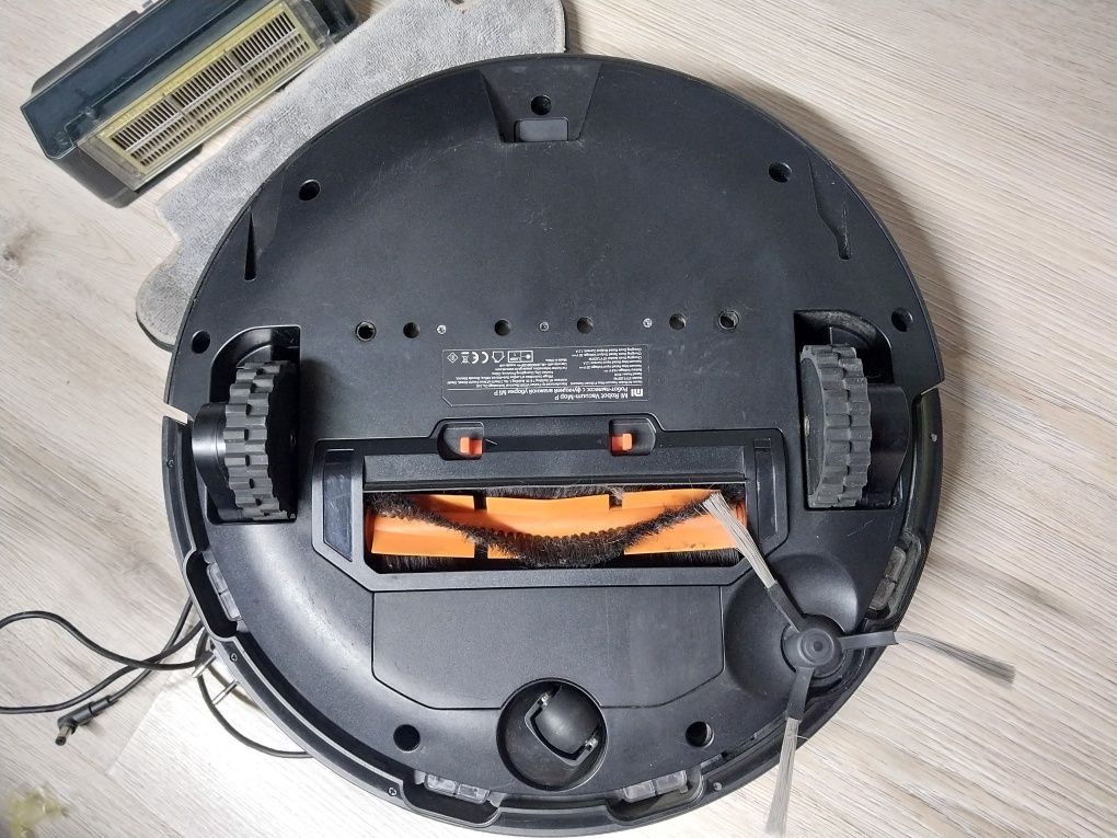 Робот пылесос Xiaomi Mi Robot Vacuum - Mop P. Обмен на телефон.