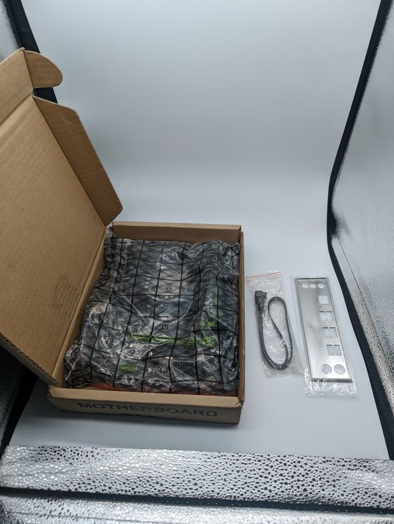 Комплект Xeon e5 2420v2, 4*2 = 8gb.