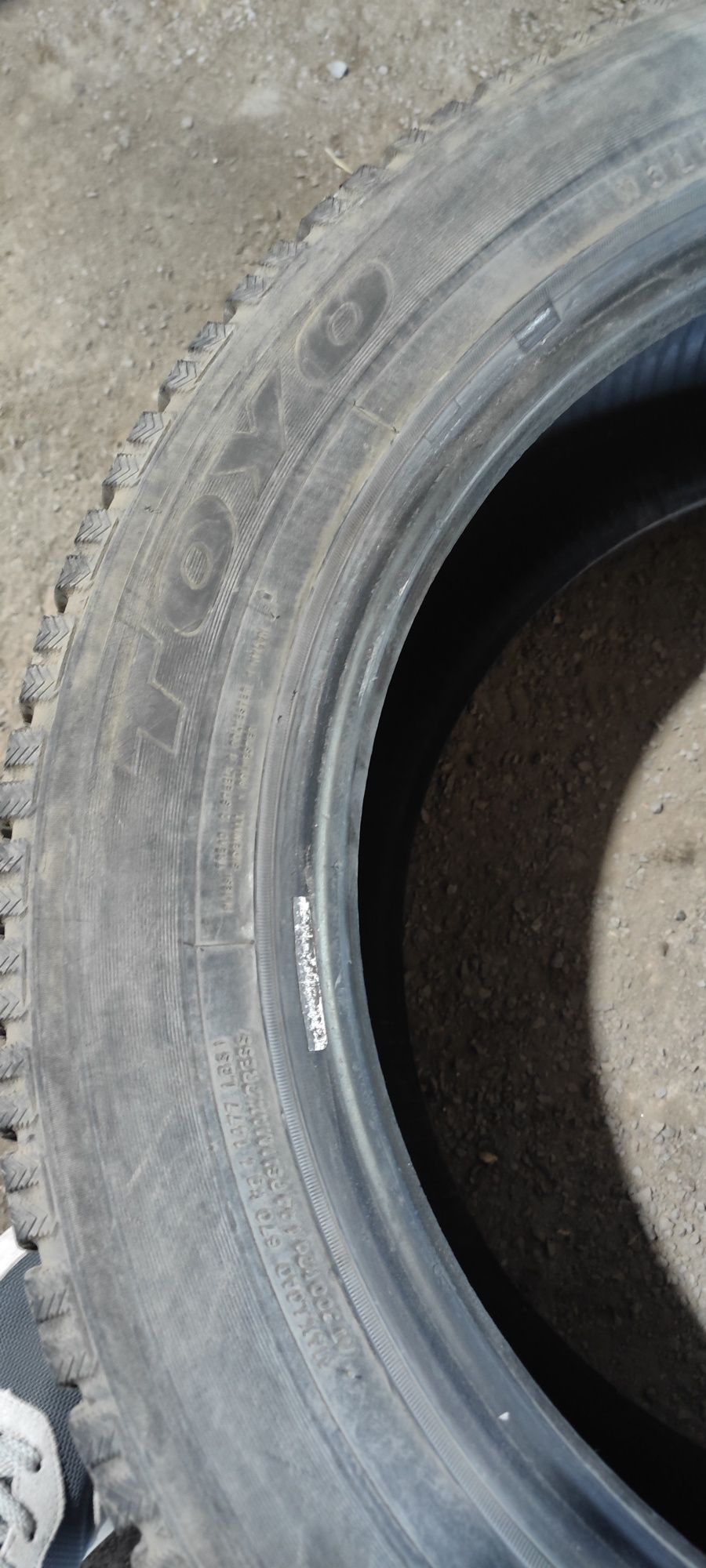 Toyo 215/55/17 комплект липучка