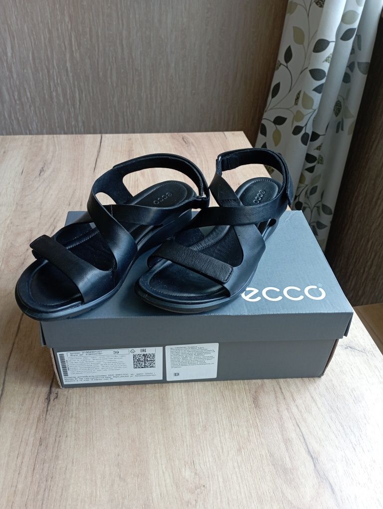 Сандалии ECCO, женские 39 р-р