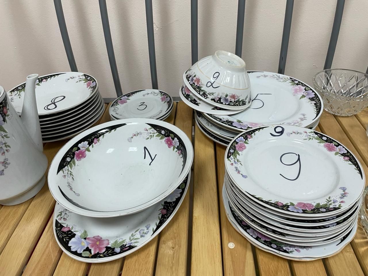 Сервиз6 тыс- Кровать Тумба -35.000