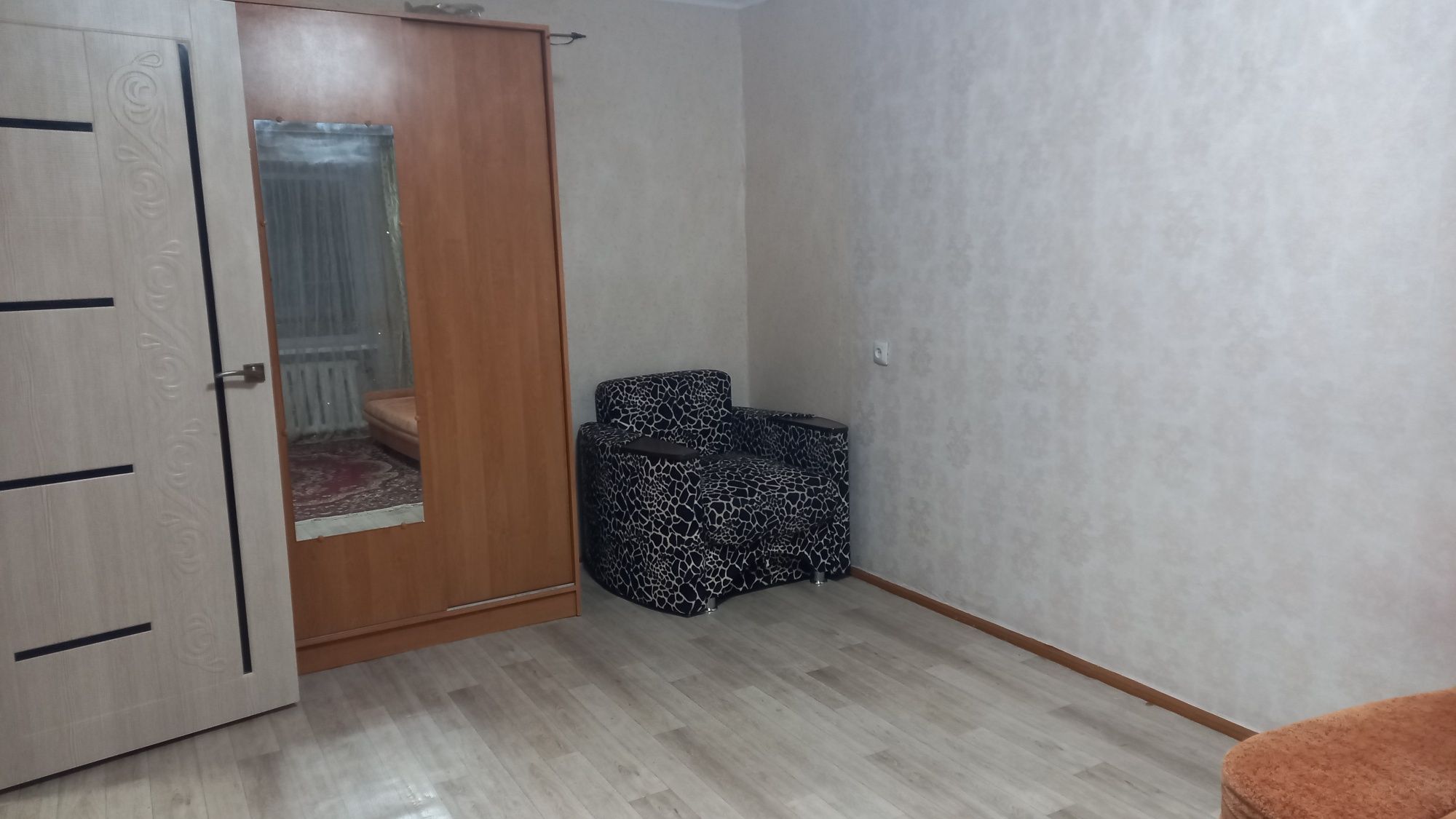 Продам 1- комнатную квартиру в центре города