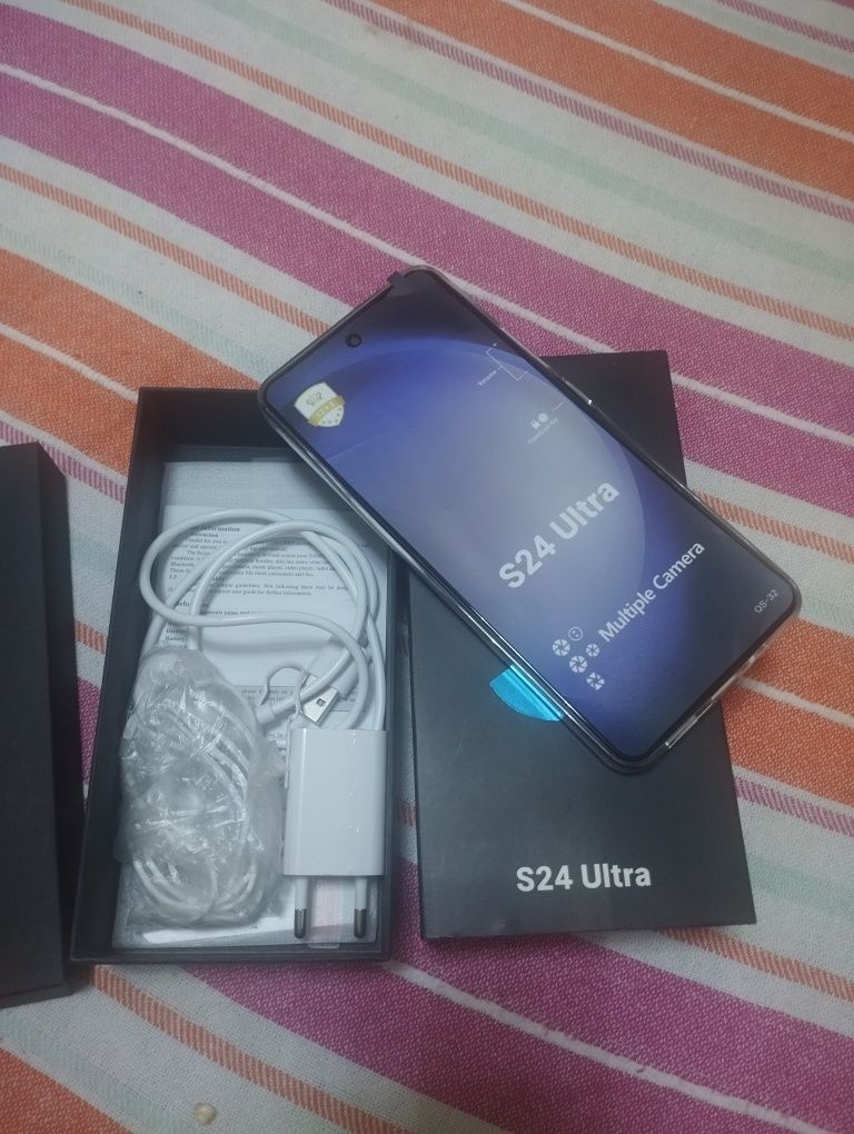 Samsung  galaxy S24 ultra 256g памяти с документами