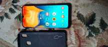 Продам телефон galaxy A30. Большой дисплей.