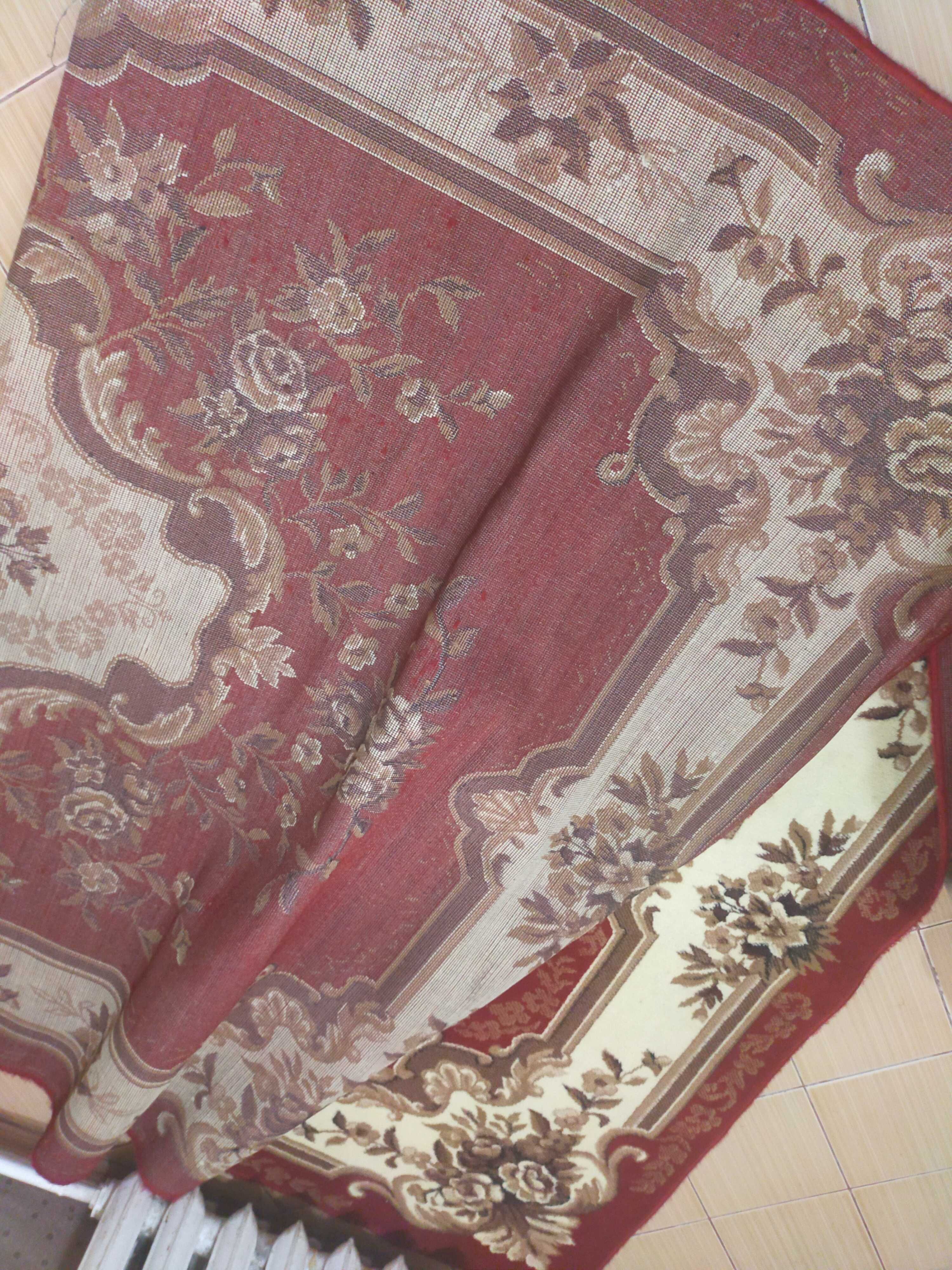 Продается ковёр 2*3