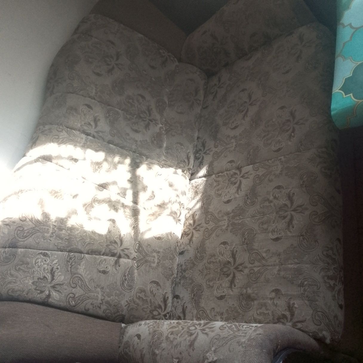 Продам срочно мебель
