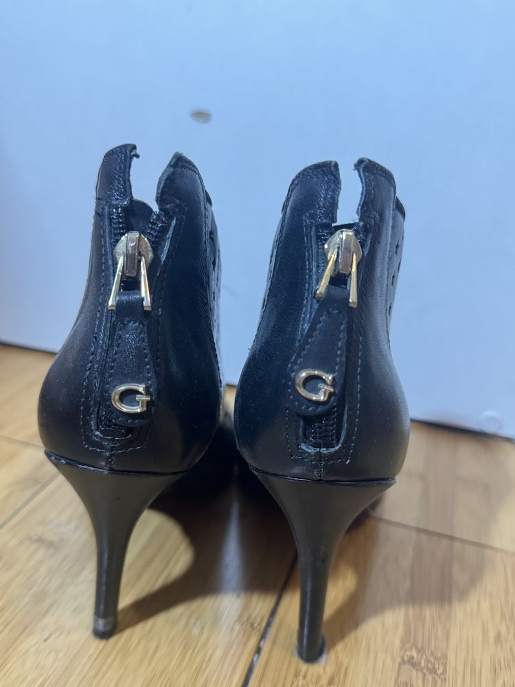 Каблуки Guess гесс
