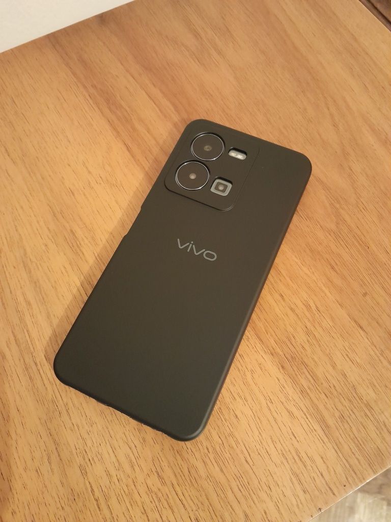 Смартфон Vivo Y35  4/64