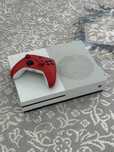 Xbox one s 1tb + купленные игры