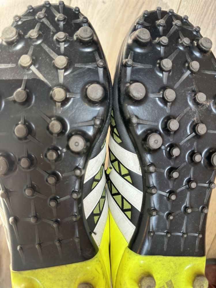 профессиональные футбольные бутсы сороконожки Adidas Ace !!!