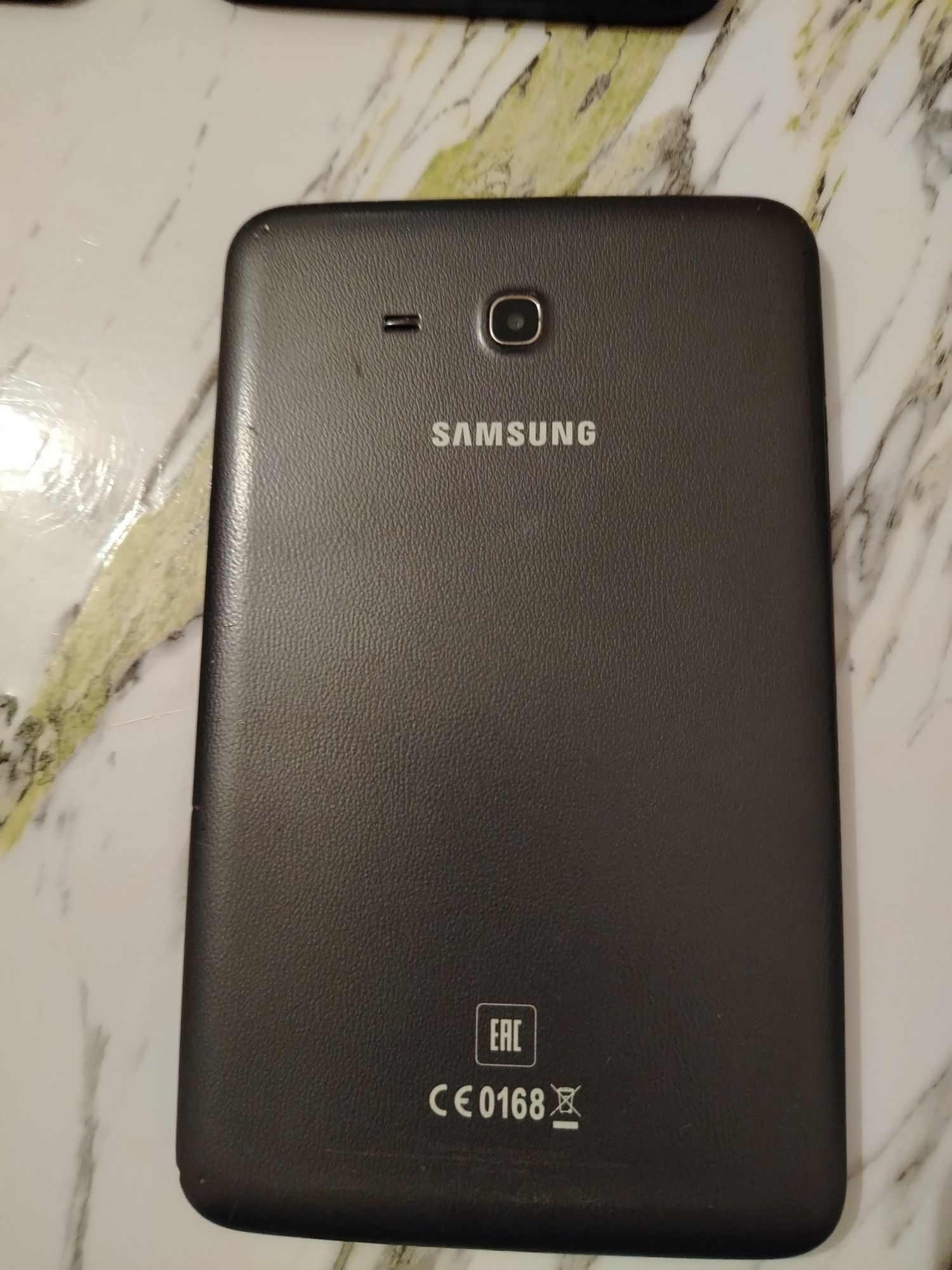 2 Samsung Galaxy Tab 3, ASUS MeMO Pad 7
