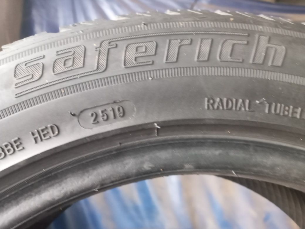 ЗИМНИЕ ШЫНы  215/55/16Р