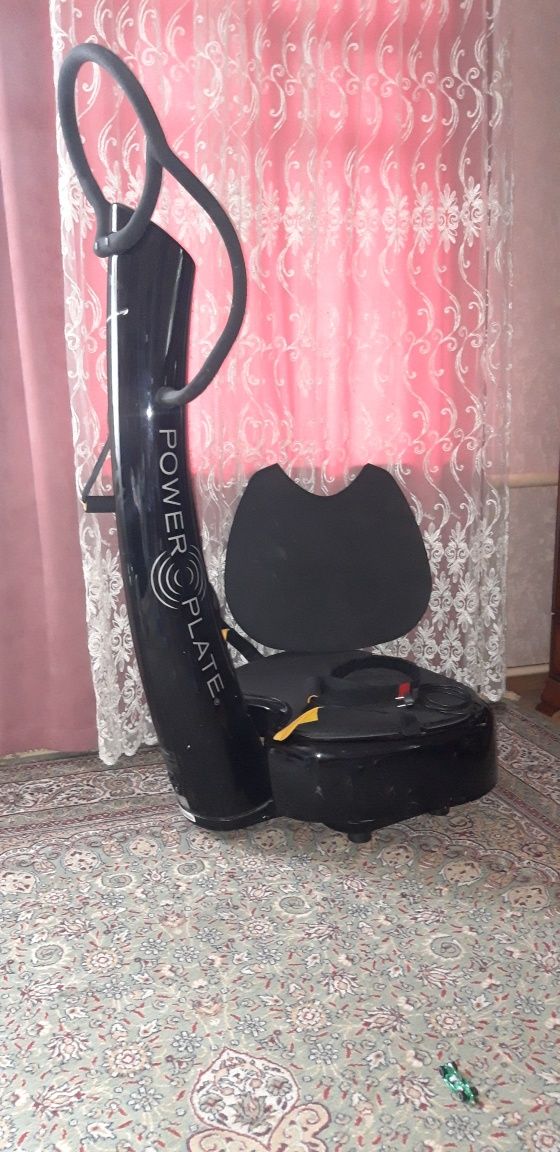 Тренажёр Power Plate My5 вибро-платформа