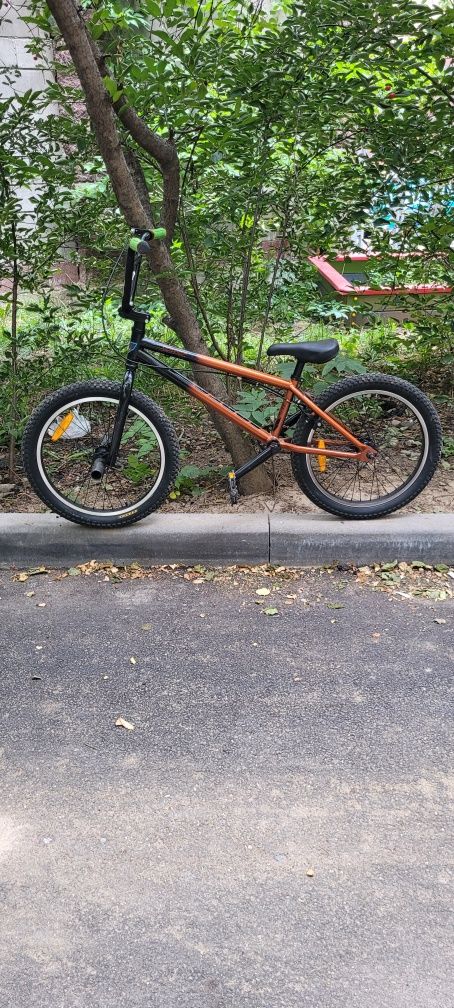 Велосипед BMX в отличном состоянии