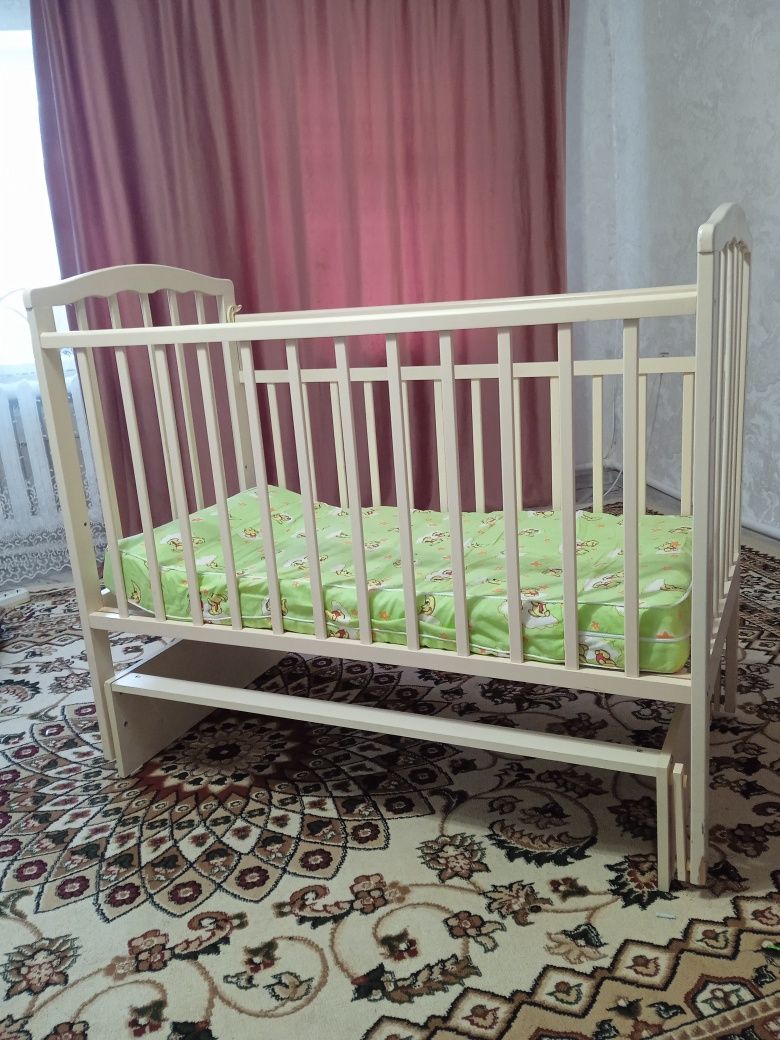 Детский кроват не использованный