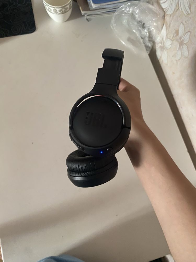 Наушники JBL Tune 510BT почти новые