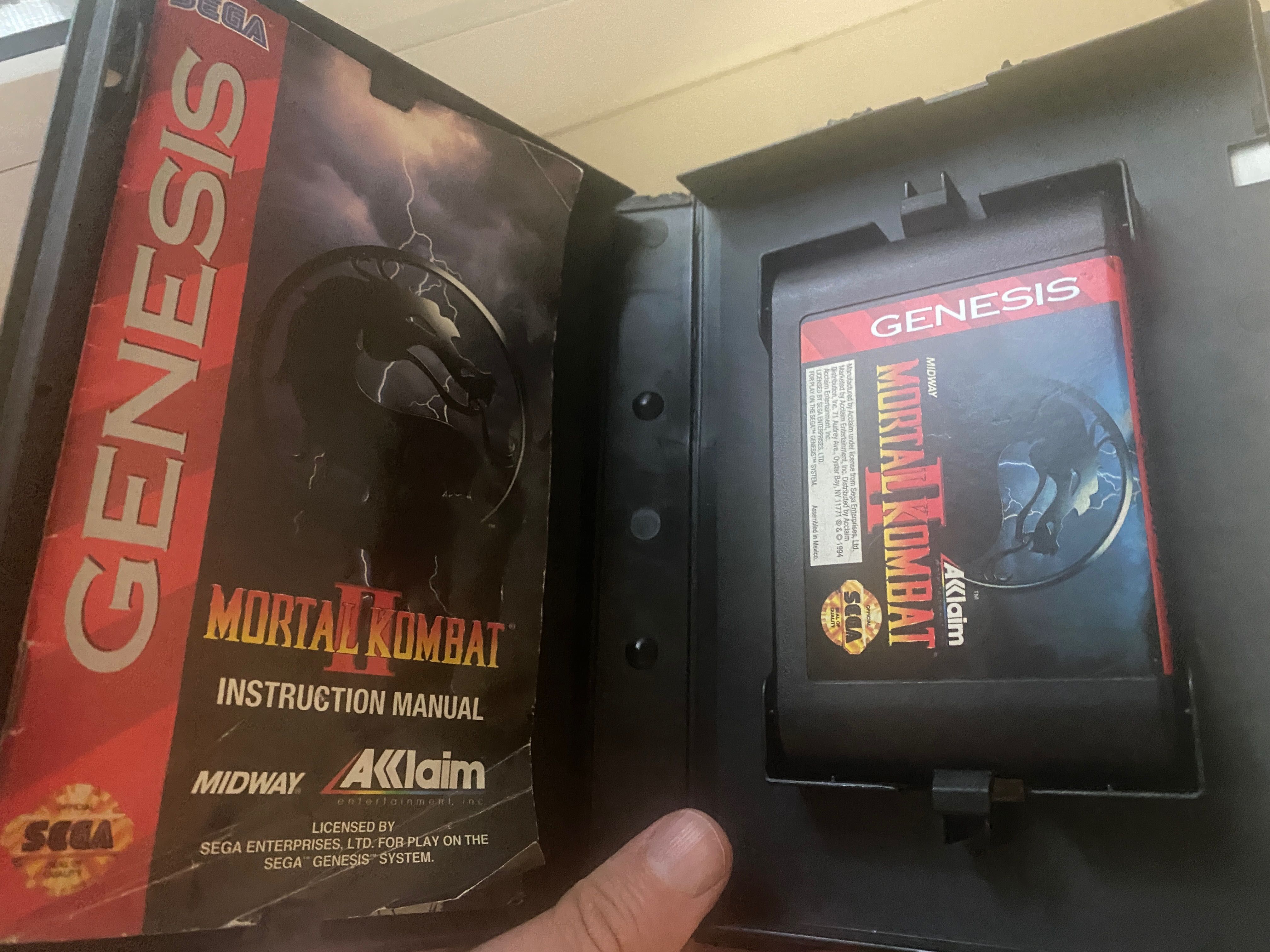 Продаю лот Mortal Kombat для Sega Genesis оригинал. 1,2,3 часть