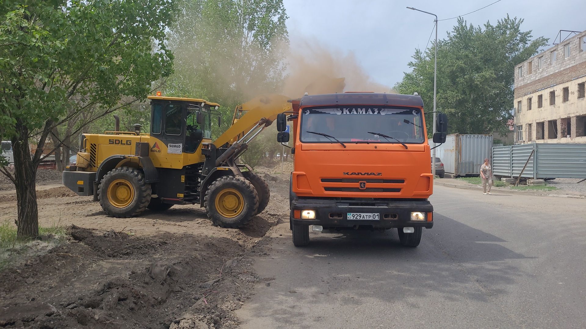Песок мелки крупный отсев дресва щебень черназем перегной