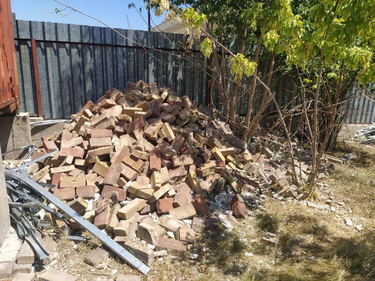 Продам участок + КОНТЕЙНЕР