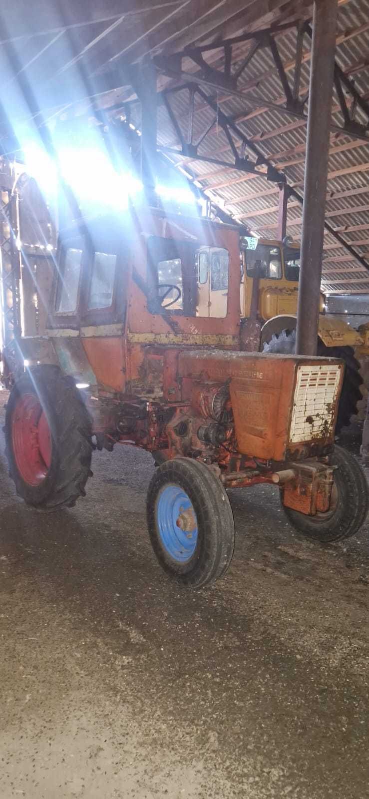 Продам трактор Т-25