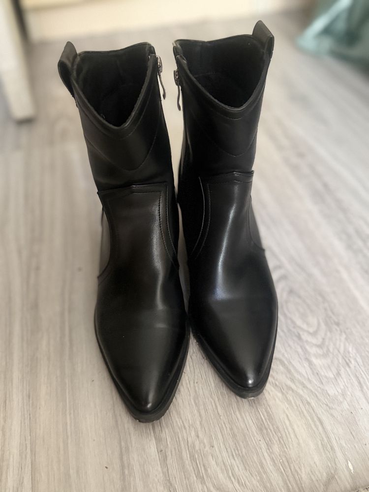 Продается,новая,натуральная кожа