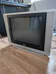 Продам телевизор LG
