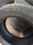 Продам шины R18 /235/55