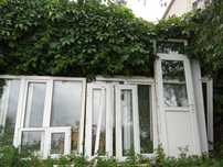 Продаю! Пластиковые окна с пластиковой дверью