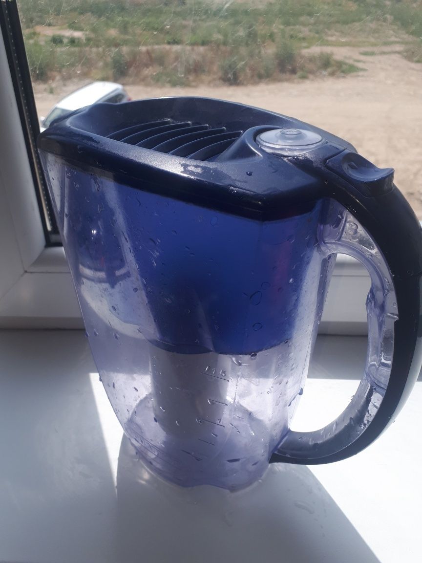 Продаётся кофейница и чистка воды Аквафор